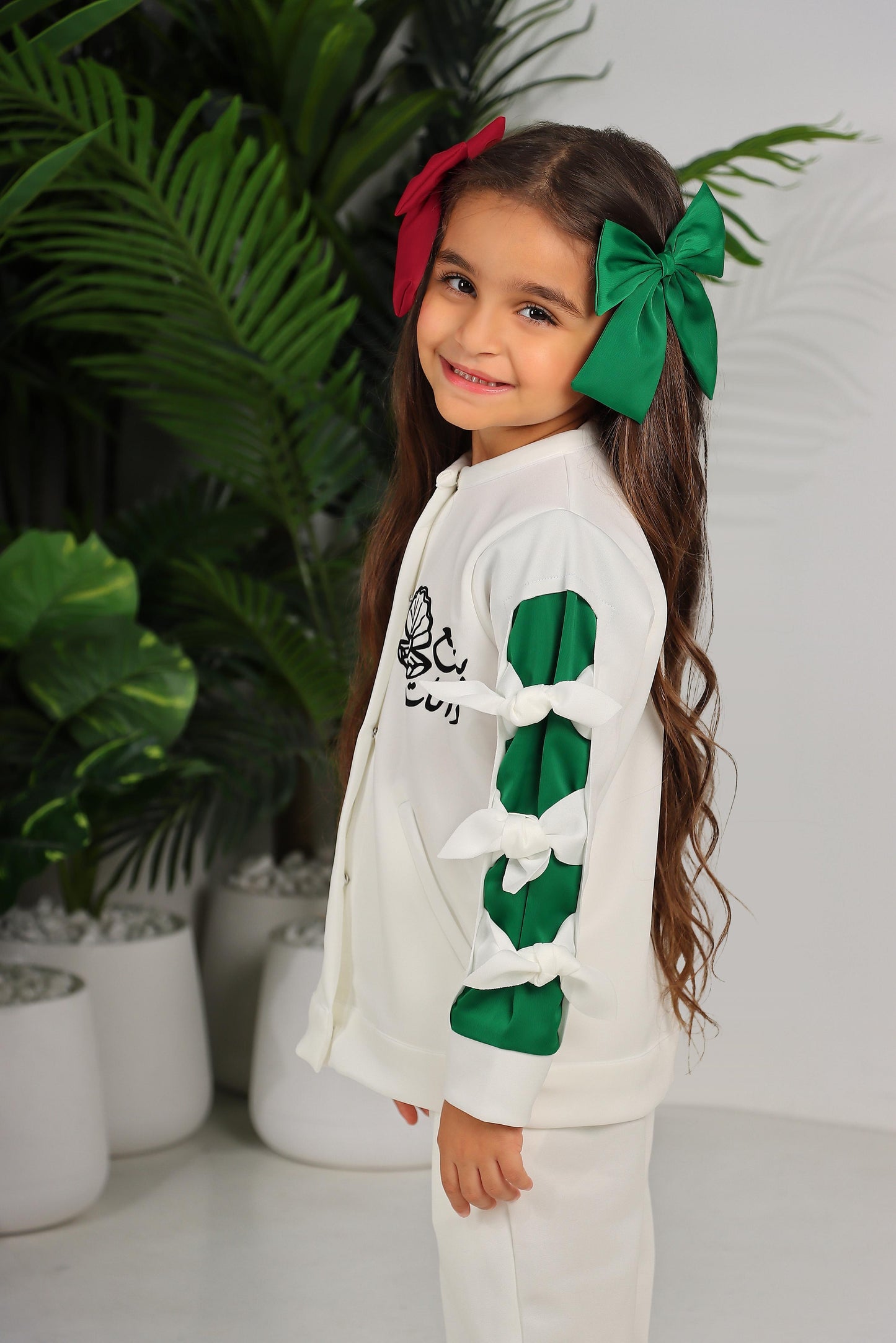 Only jakit جاكيت بنات فقط