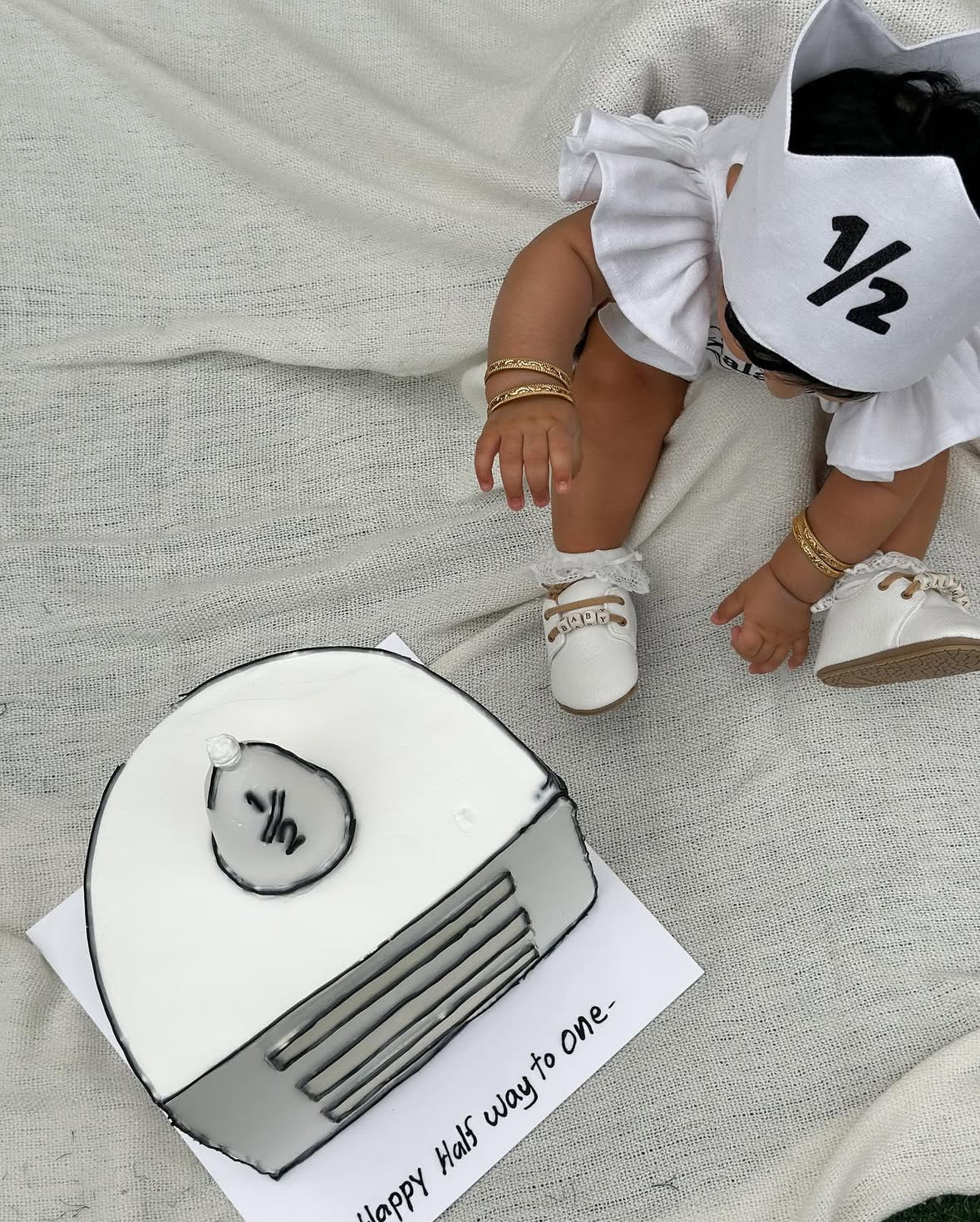 بدلة النصف سنة