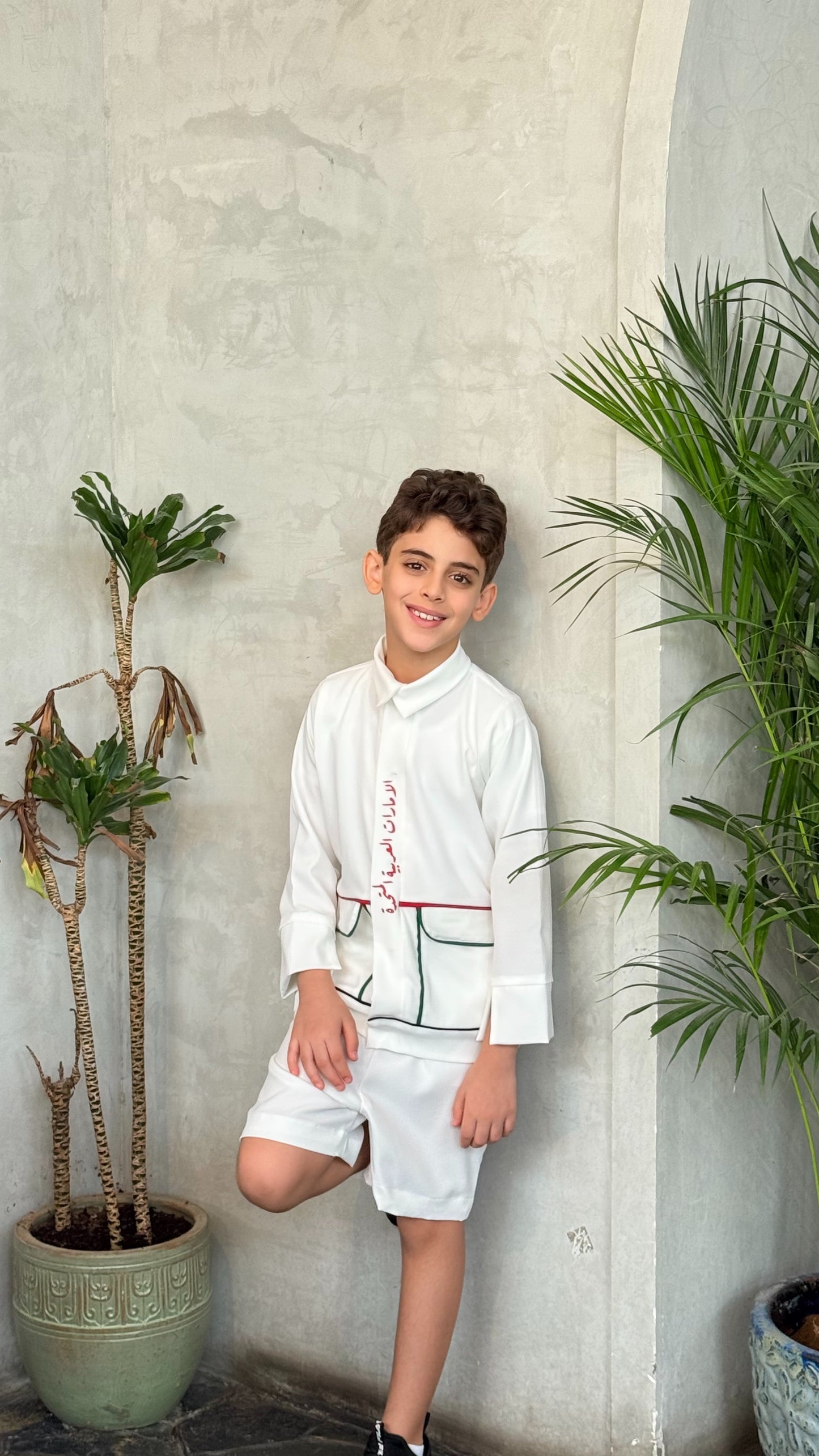 (أبيض) بدلة مكتوم