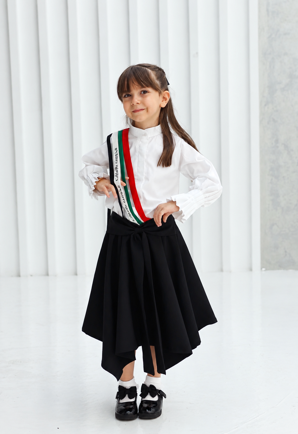 تنورة فقط skirt only