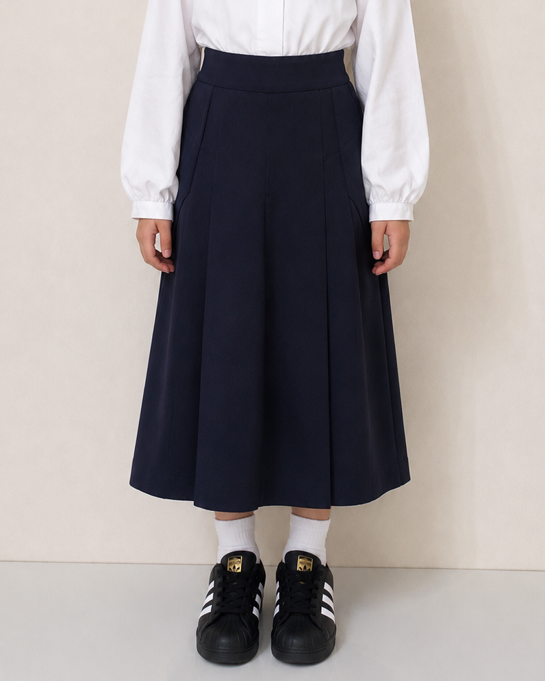 تنورة فقط only skirt