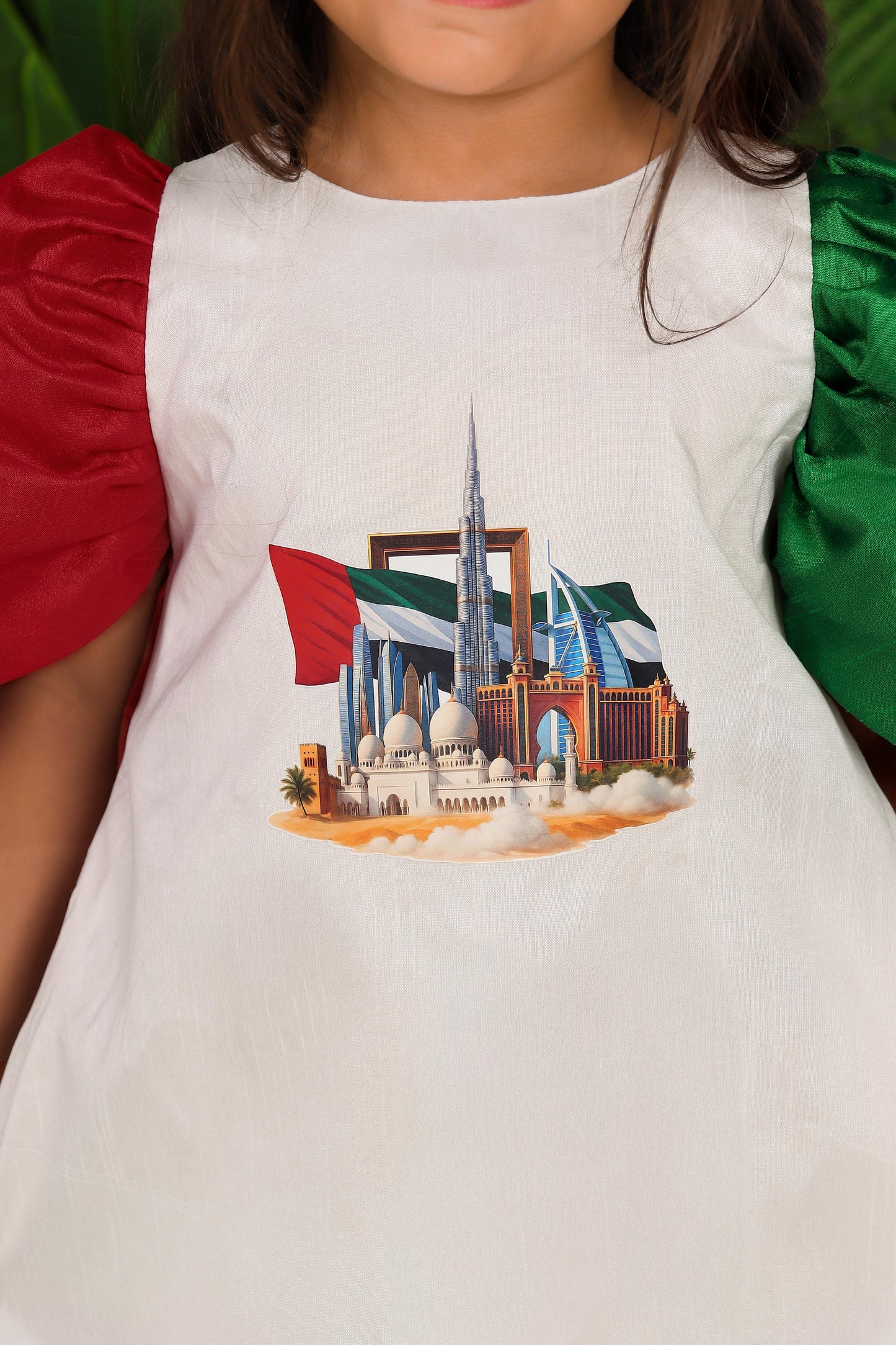 (أبيض) فستان معالم بلادي