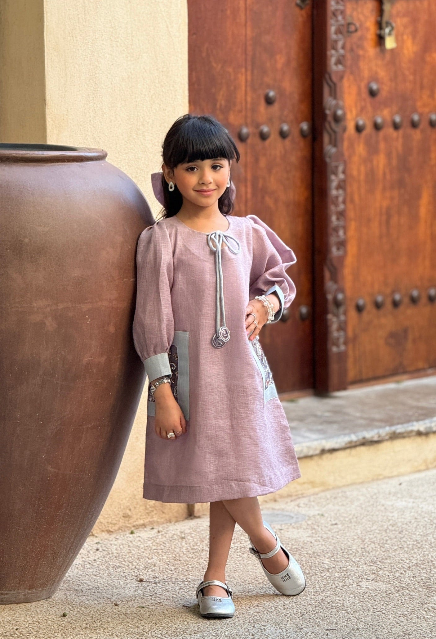 فستان الخزامى مع جيوب